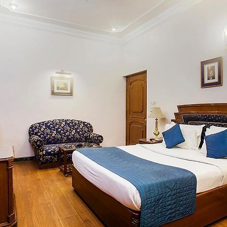 Hotel Imperial House Allahabad Esterno foto