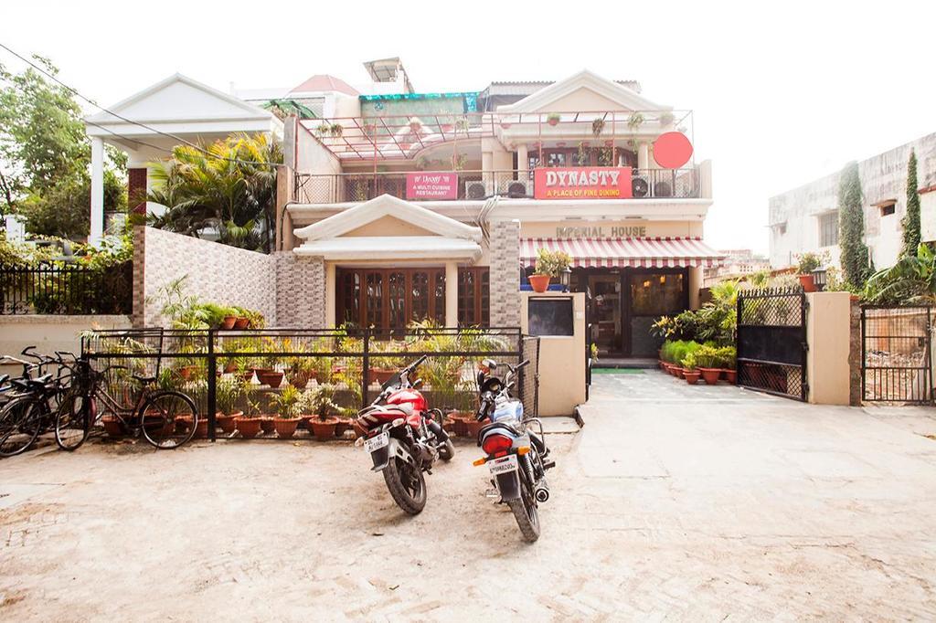 Hotel Imperial House Allahabad Esterno foto